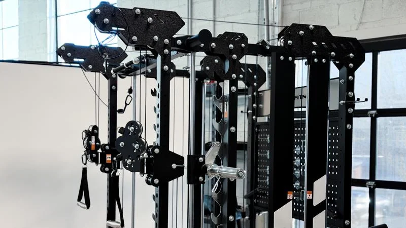 Looking at the upper half of a Major Fitness B17 Smith Machine